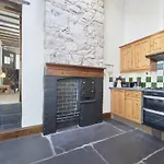 1 Bed In Holmrook Oc-sz471 *